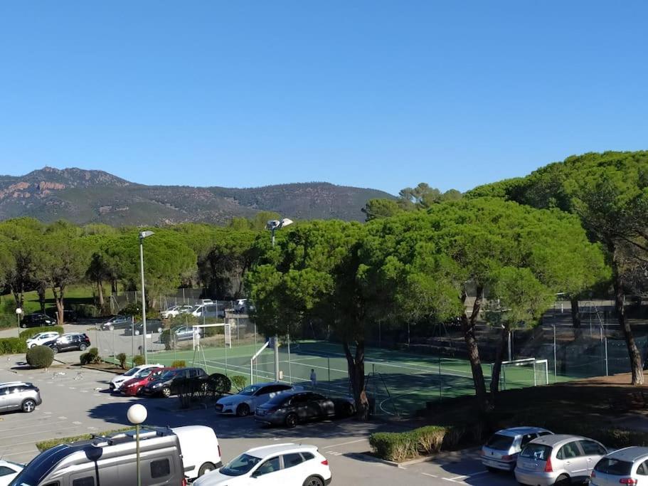 Ideal Saint Raphael Piscine Clim Parking公寓 外观 照片